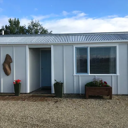 Vineyard Cottage In Blenheim On The Golden Mile Exterior photo